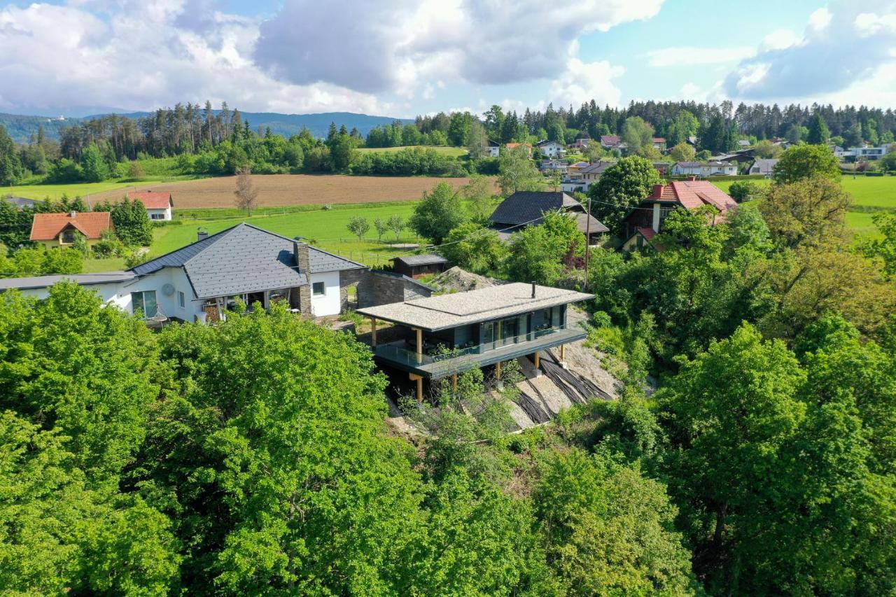 Modernes Ferienhaus Mit Panoramablick Rosegg Exteriör bild